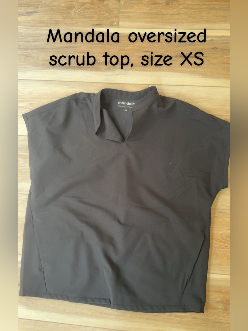 Mandala Women's Oversized Scrub Top in Black